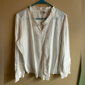 Faherty Cream Blouse with Ruffle Collar
